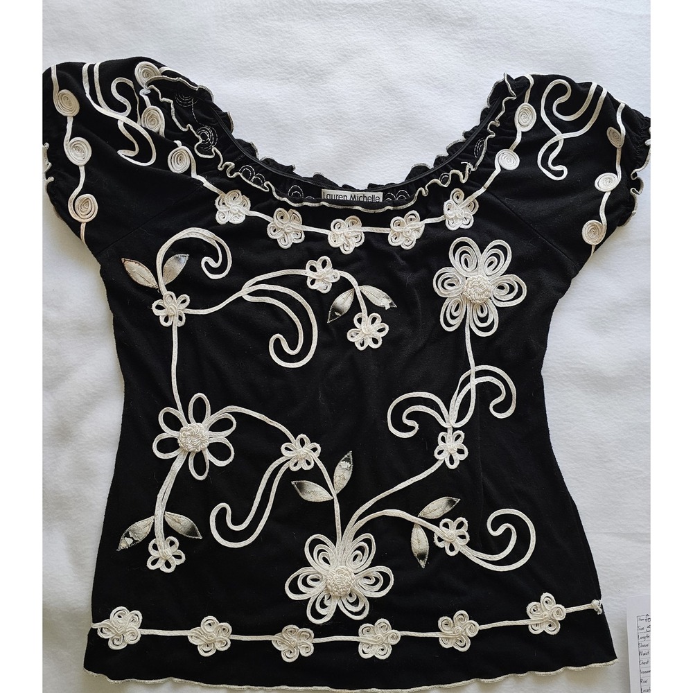 Lauren Michele ladies Black With White Applique Floral Designs, Cap Sleeves. Med - Picture 1 of 7